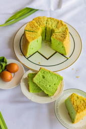 [BAK-PCC-WHOLE] Pandan Chiffon Cake (Whole)